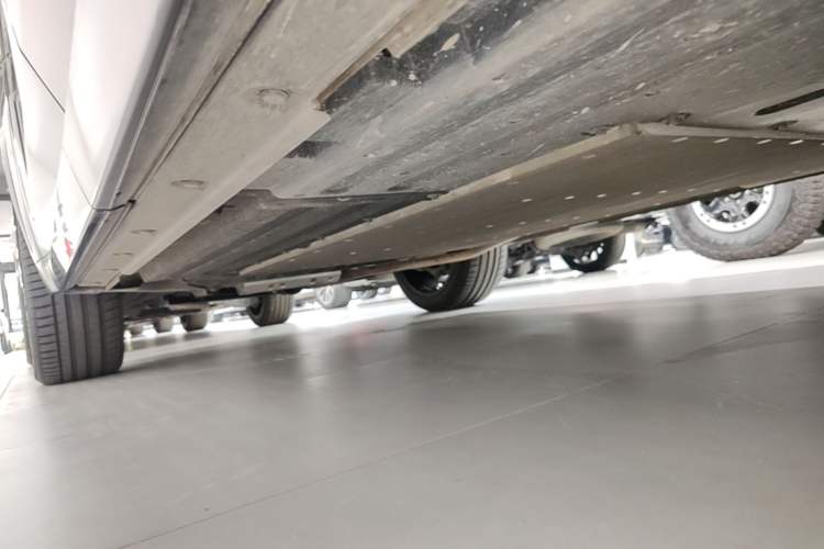 Used Li Auto L9 2022 Max model Left Side Sill