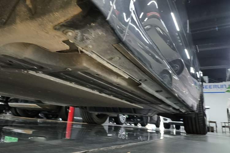 Used Li Auto L9 2022 Max model Left Side Sill