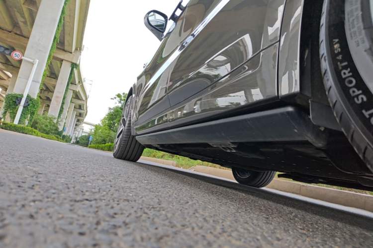 Used Li Auto L9 2022 Max model Left Side Sill
