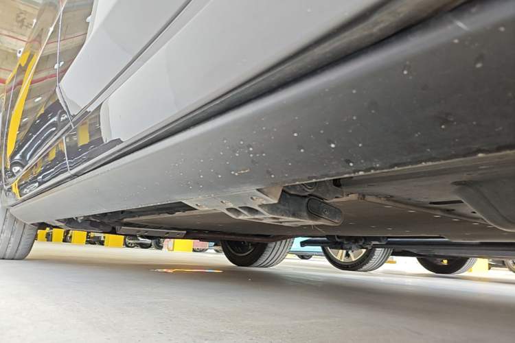 Used Li Auto L9 2022 Max model Left Side Sill