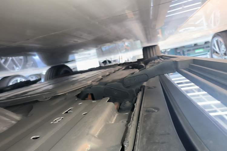 Used Li Auto L9 2022 Max model Left Side Sill