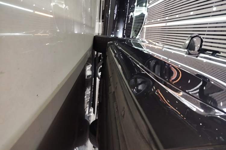 Used Li Auto L9 2022 Max model Left Side Sill