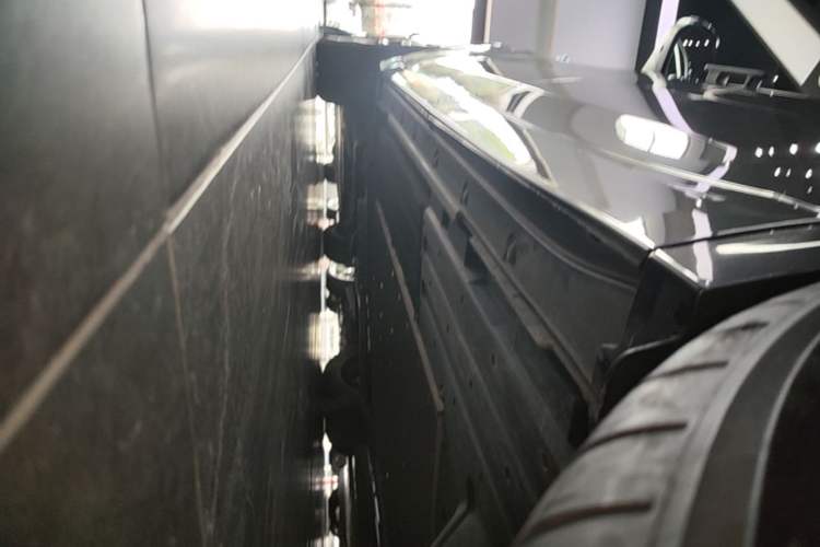 Used Li Auto L9 2022 Max model Left Side Sill