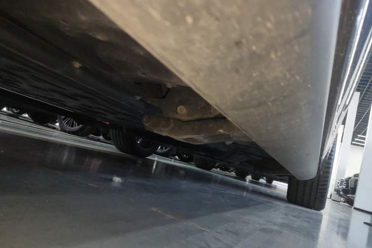 Used Li Auto L9 2022 Max model Left Side Sill