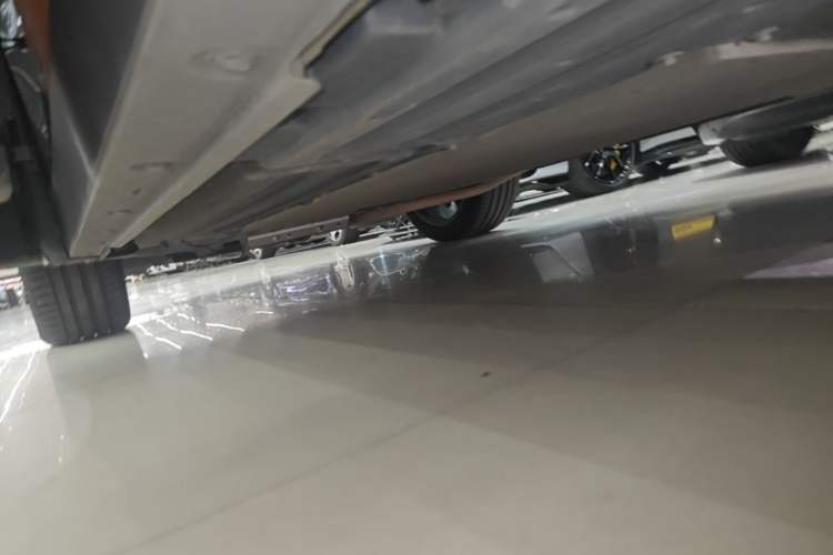 Used Li Auto L9 2022 Max model Left Side Sill