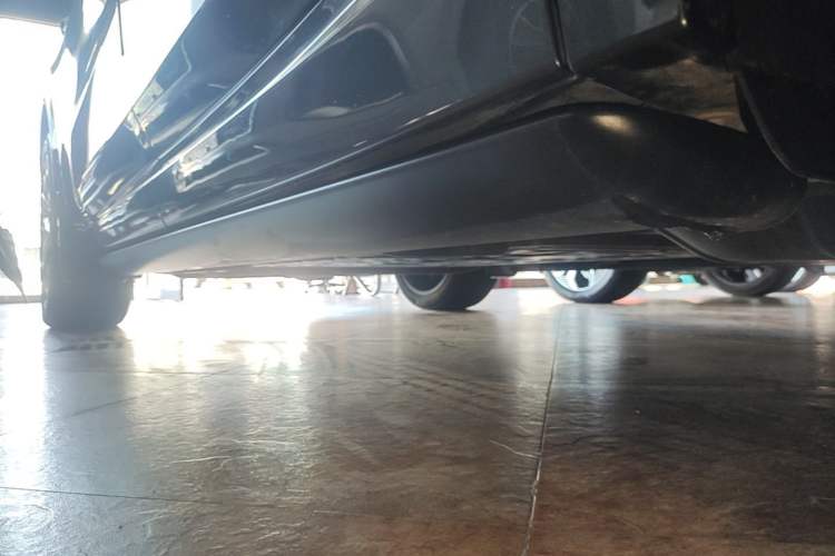 Used Li Auto L9 2022 Max model Left Side Sill