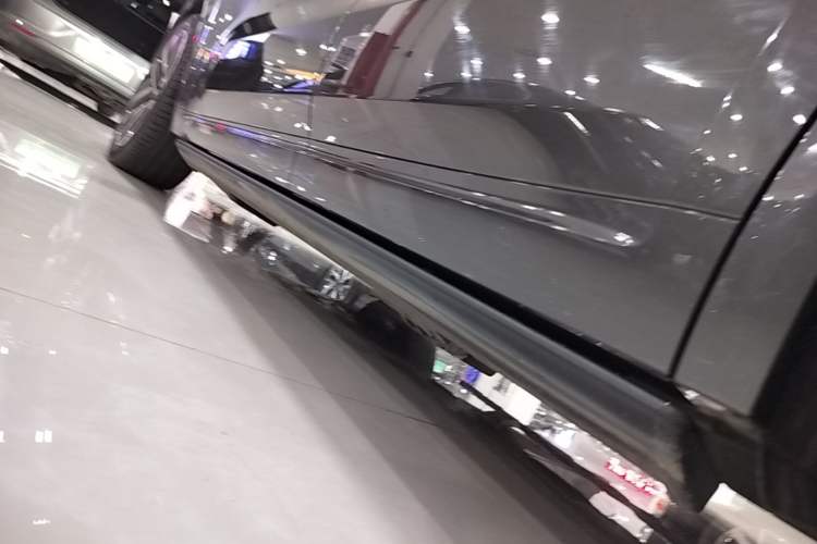 Used Li Auto L9 2022 Max model Left Side Sill