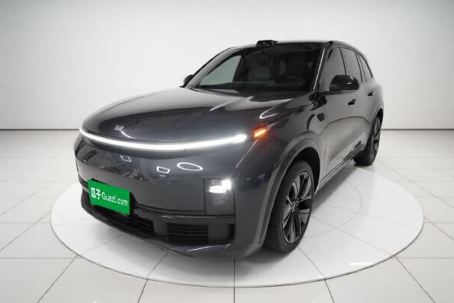 Ojetý Li Auto L9 2022 Max model