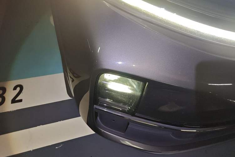 Used Li Auto L9 2022 Max model Right Front Headlight