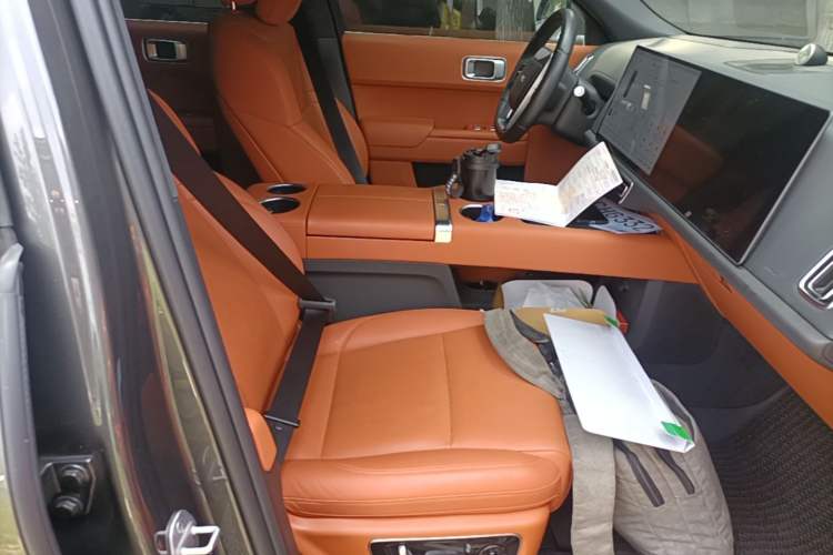Used Li Auto L9 2022 Max model Right Front Seat
