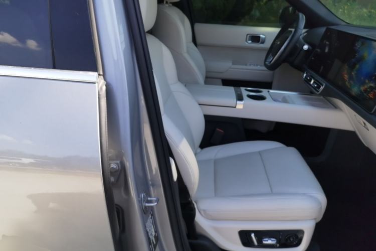 Used Li Auto L9 2022 Max model Right Front Seat