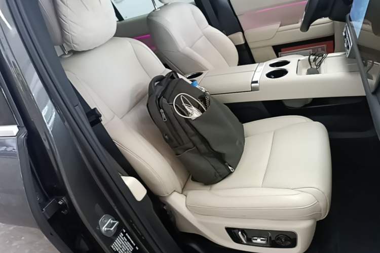 Used Li Auto L9 2022 Max model Right Front Seat