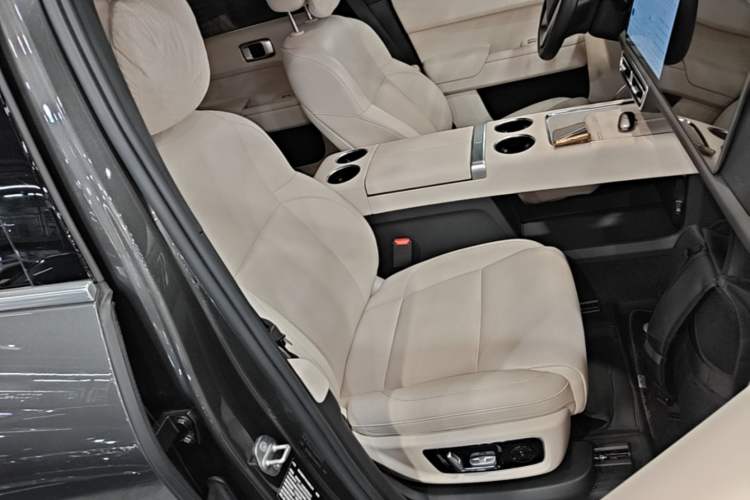 Used Li Auto L9 2022 Max model Right Front Seat