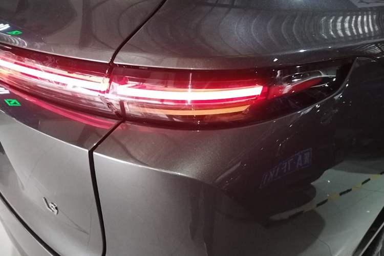 Used Li Auto L9 2022 Max model Right Rear Taillight