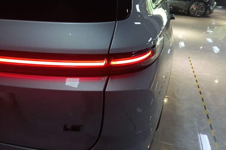 Used Li Auto L9 2022 Max model Right Rear Taillight
