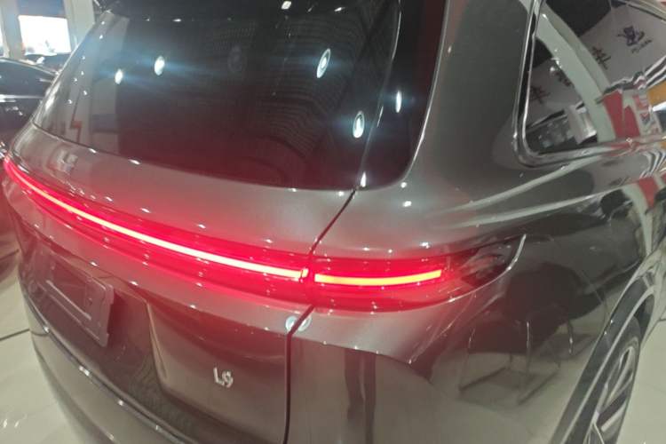 Used Li Auto L9 2022 Max model Right Rear Taillight