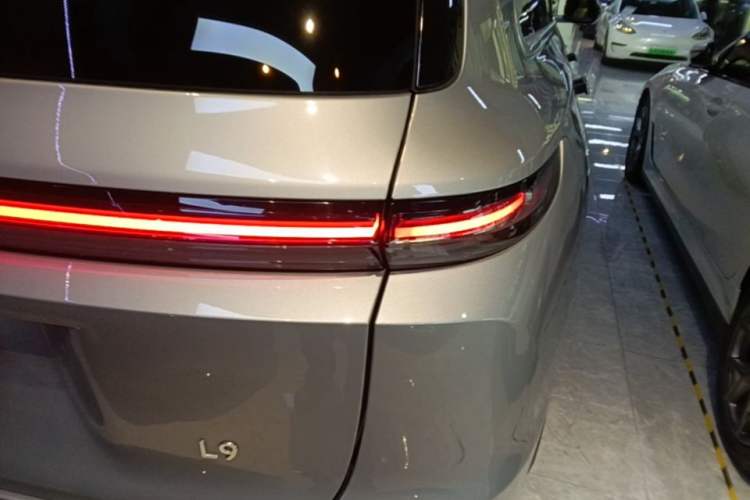 Used Li Auto L9 2022 Max model Right Rear Taillight