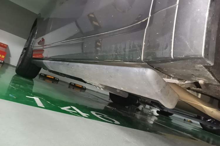 Used Li Auto L9 2022 Max model Right Side Sill