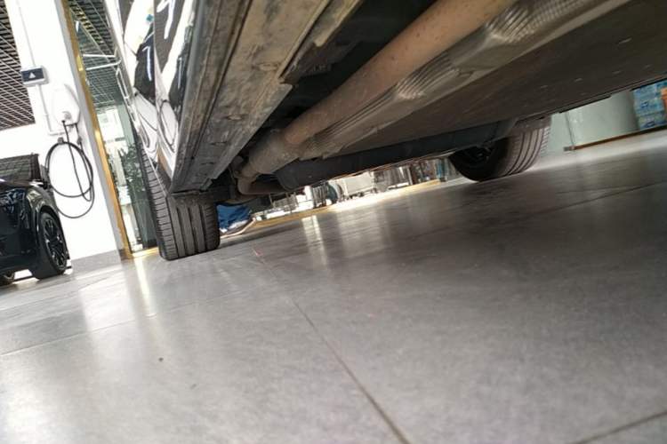 Used Li Auto L9 2022 Max model Right Side Sill