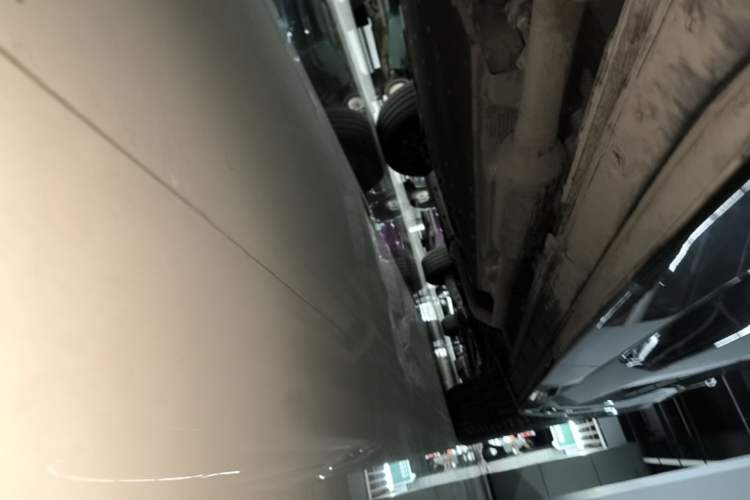 Used Li Auto L9 2022 Max model Right Side Sill