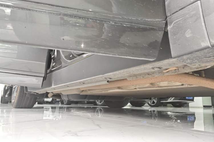 Used Li Auto L9 2022 Max model Right Side Sill