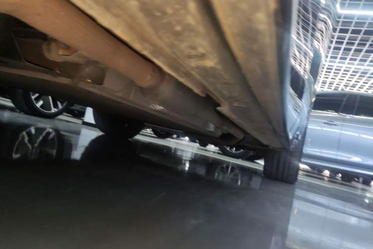 Used Li Auto L9 2022 Max model Right Side Sill