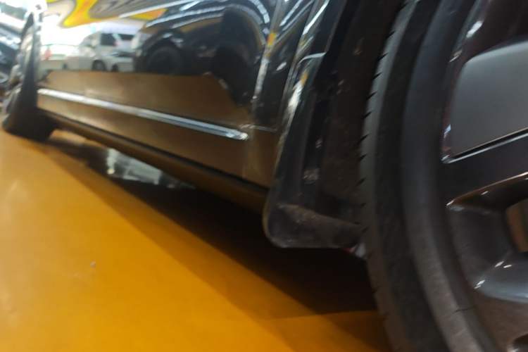 Used Li Auto L9 2022 Max model Right Side Sill