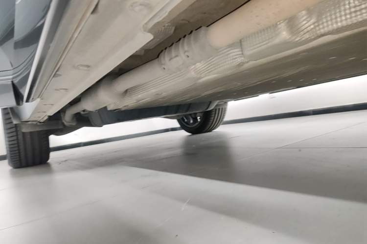 Used Li Auto L9 2022 Max model Right Side Sill