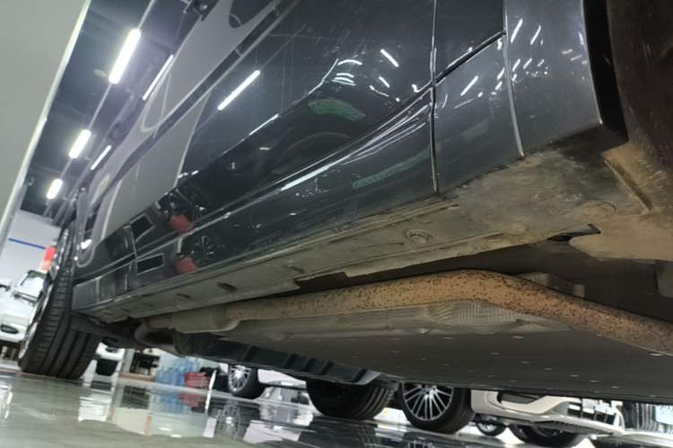 Used Li Auto L9 2022 Max model Right Side Sill