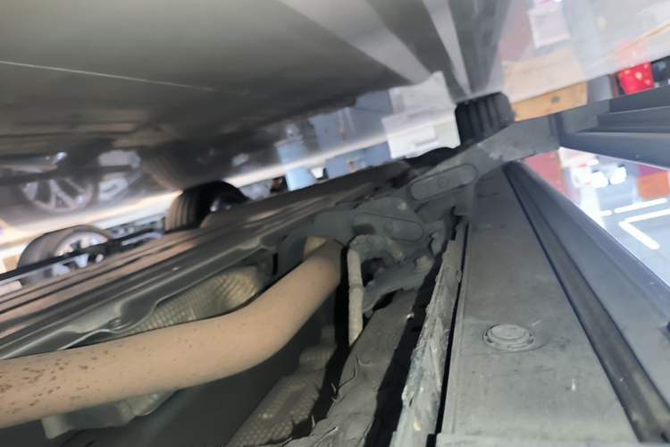 Used Li Auto L9 2022 Max model Right Side Sill