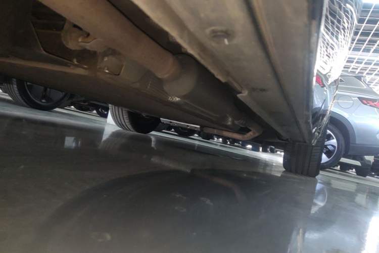 Used Li Auto L9 2022 Max model Right Side Sill
