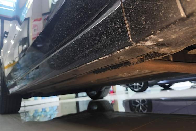Used Li Auto L9 2022 Max model Right Side Sill