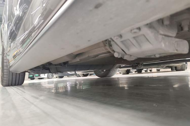 Used Li Auto L9 2022 Max model Right Side Sill