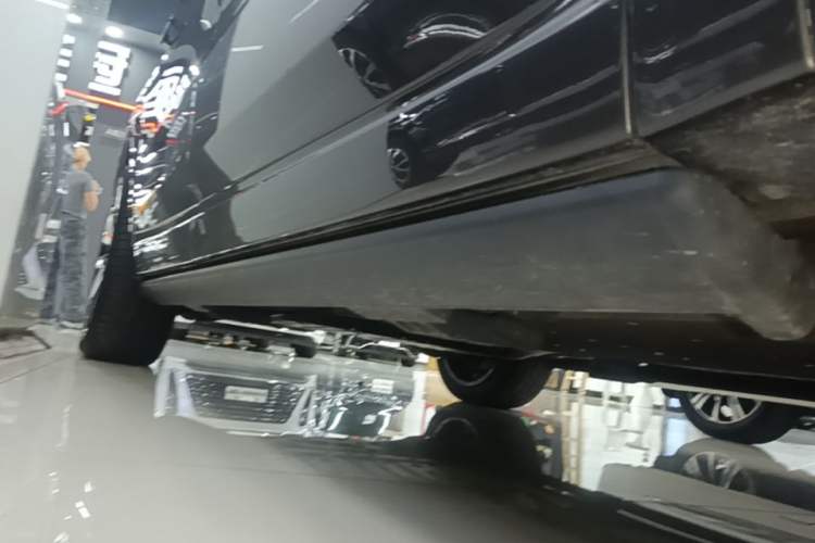 Used Li Auto L9 2022 Max model Right Side Sill