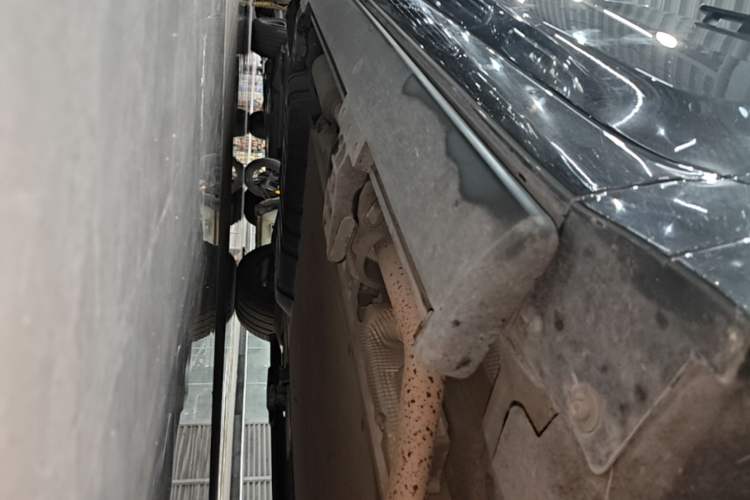 Used Li Auto L9 2022 Max model Right Side Sill