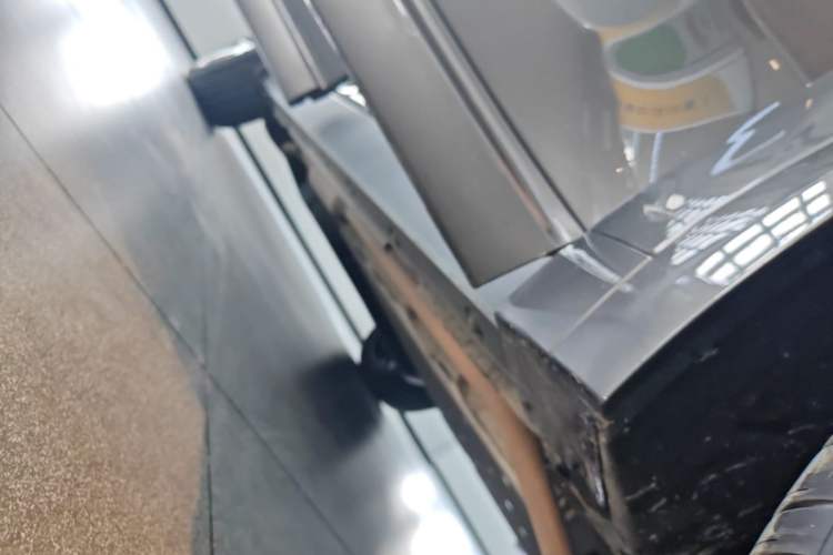 Used Li Auto L9 2022 Max model Right Side Sill