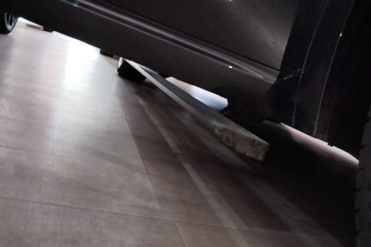Used Li Auto L9 2022 Max model Right Side Sill