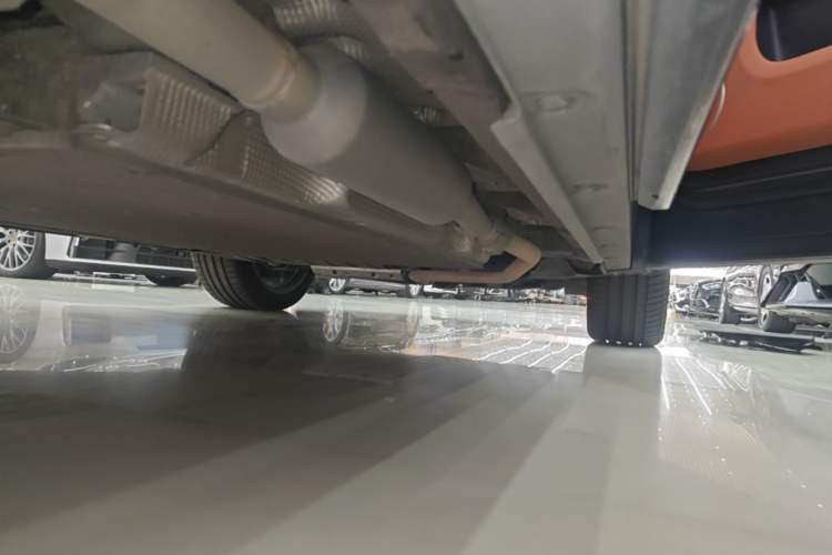 Used Li Auto L9 2022 Max model Right Side Sill