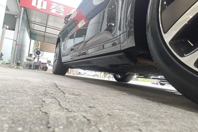 Used Li Auto L9 2022 Max model Right Side Sill