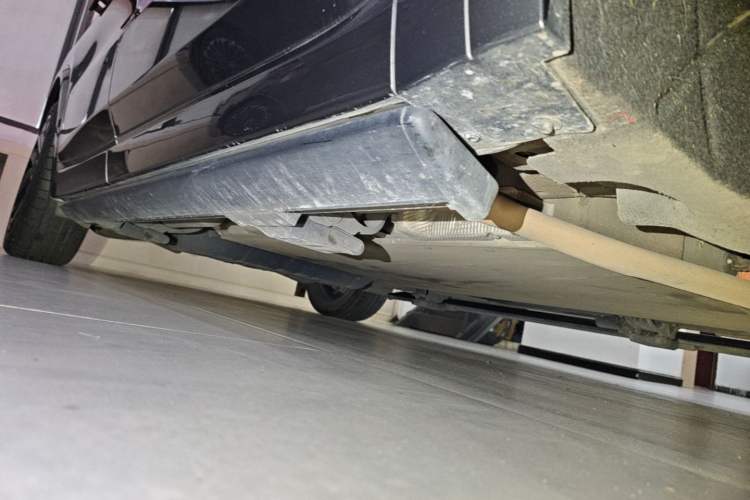 Used Li Auto L9 2022 Max model Right Side Sill