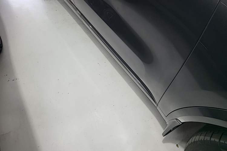 Used Li Auto L9 2022 Max model Right Side Sill