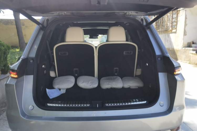 Used Li Auto L9 2022 Max model Trunk