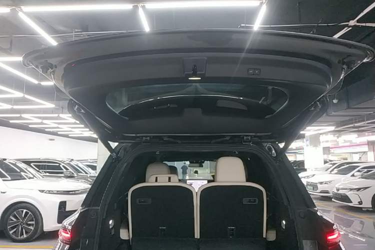 Used Li Auto L9 2022 Max model Trunk