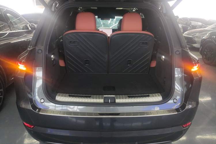 Used Li Auto L9 2022 Max model Trunk
