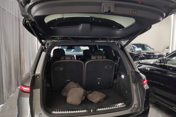 Used Li Auto L9 2022 Max model Trunk