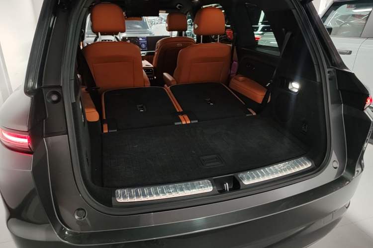 Used Li Auto L9 2022 Max model Trunk