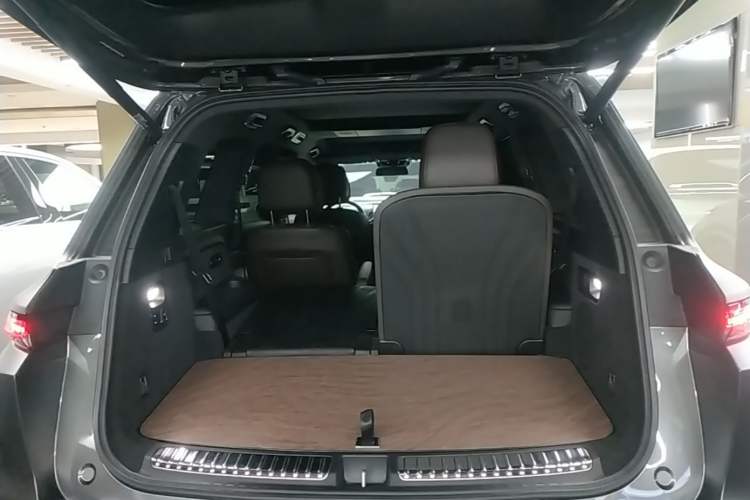 Used Li Auto L9 2022 Max model Trunk