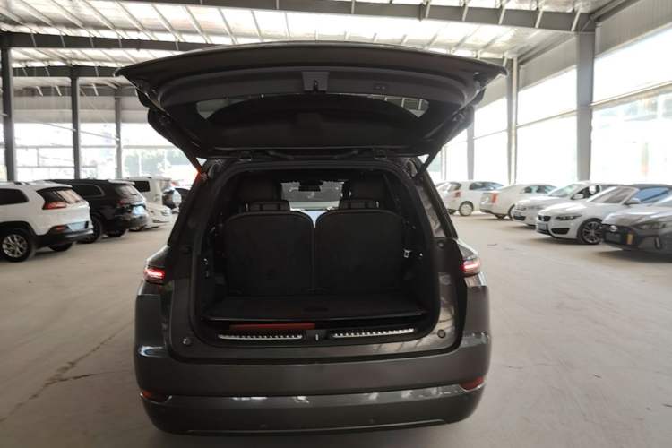 Used Li Auto L9 2022 Max model Trunk