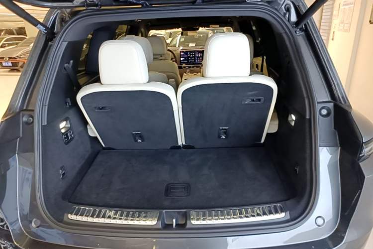 Used Li Auto L9 2022 Max model Trunk