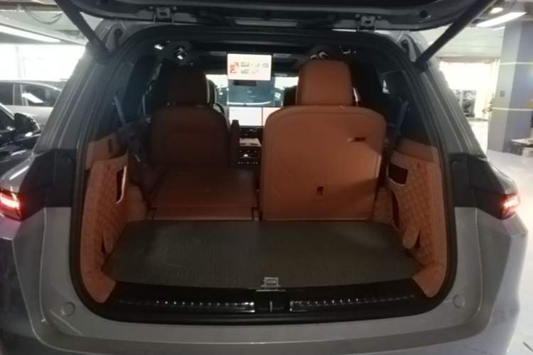Used Li Auto L9 2022 Max model Trunk